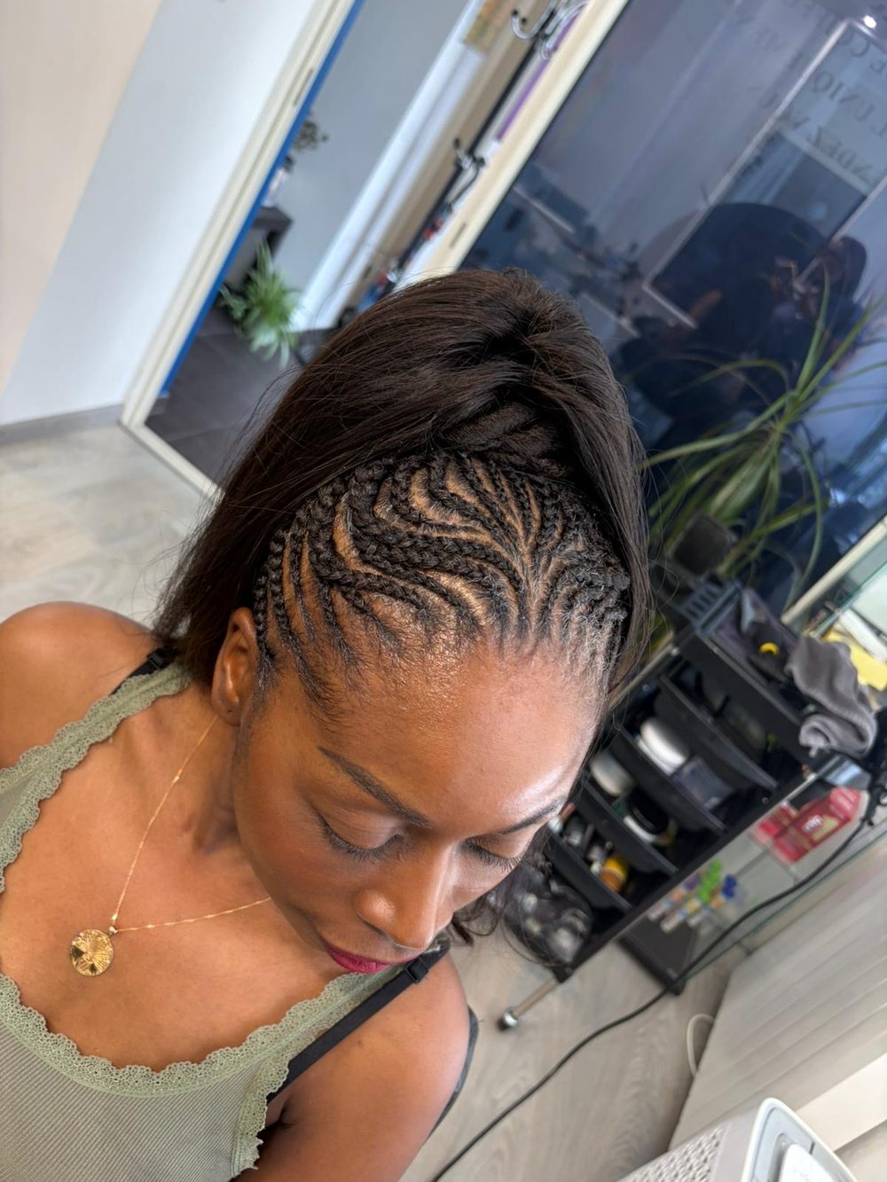 Cornrows et queue lissée — Anick Coiffure Montgeron