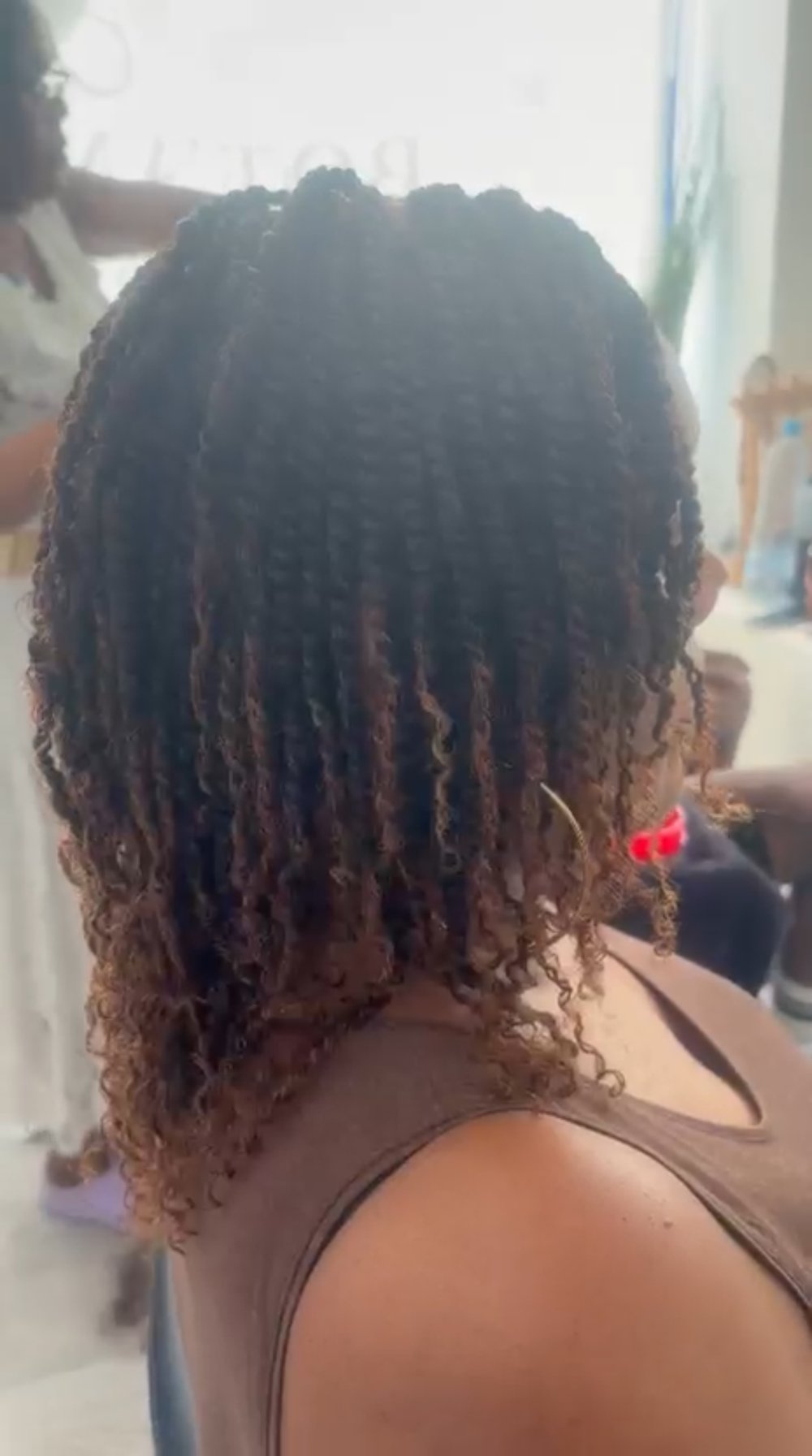 Twists deux brins soignés — Anick Coiffure Montgeron